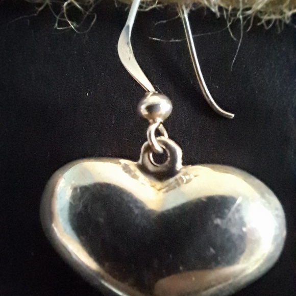 Sterling silver. 925 Puffy Heart shaped earrings - Picture 3 of 8